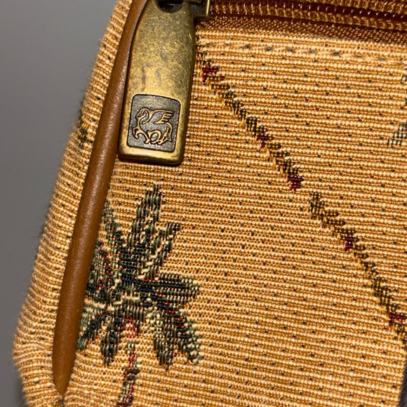 Chic Pegasus Tan Palm Tree Women's Travel Bag - Picture 5 of 15